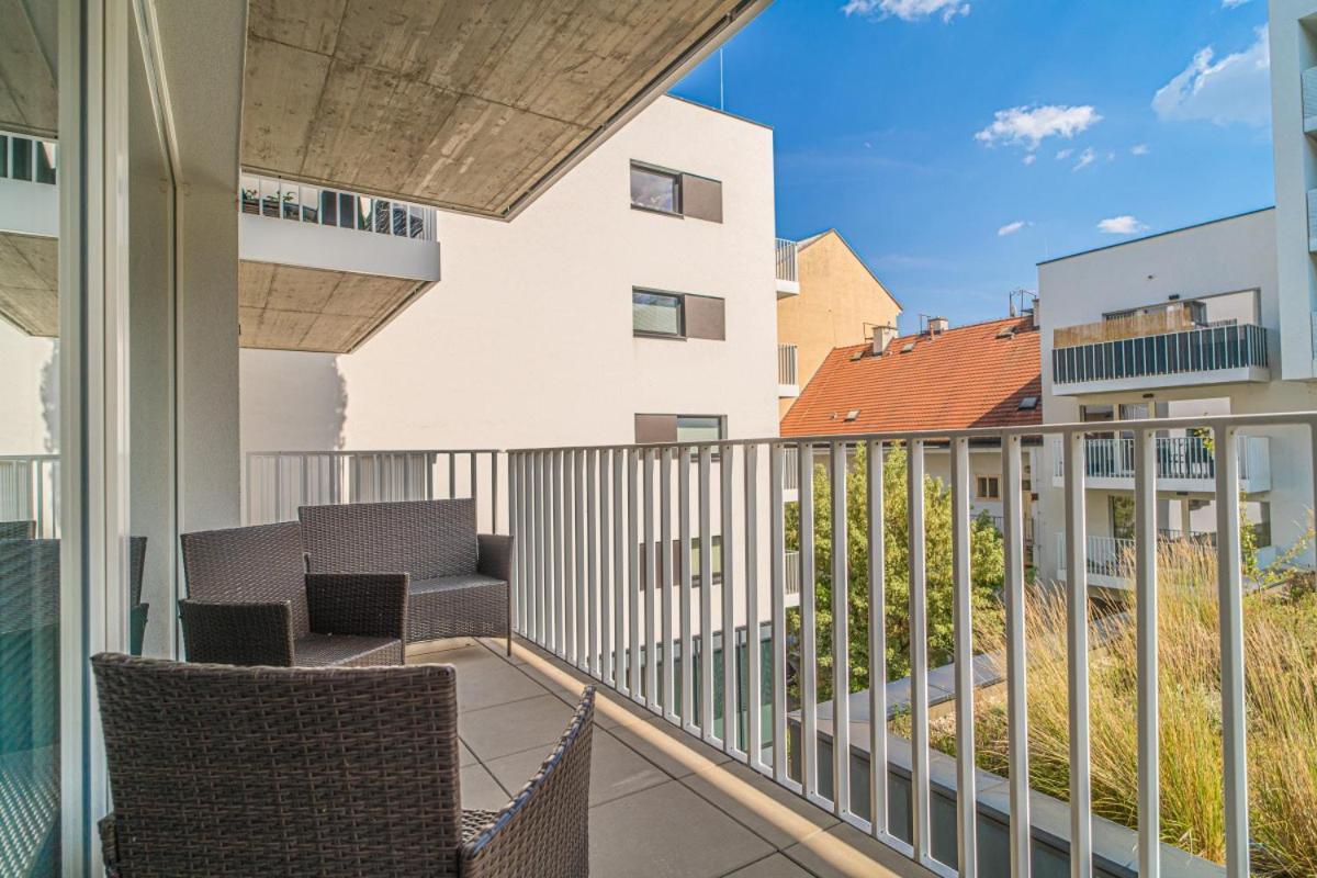 Apartment Karel With Garage Parking Prag Eksteriør billede
